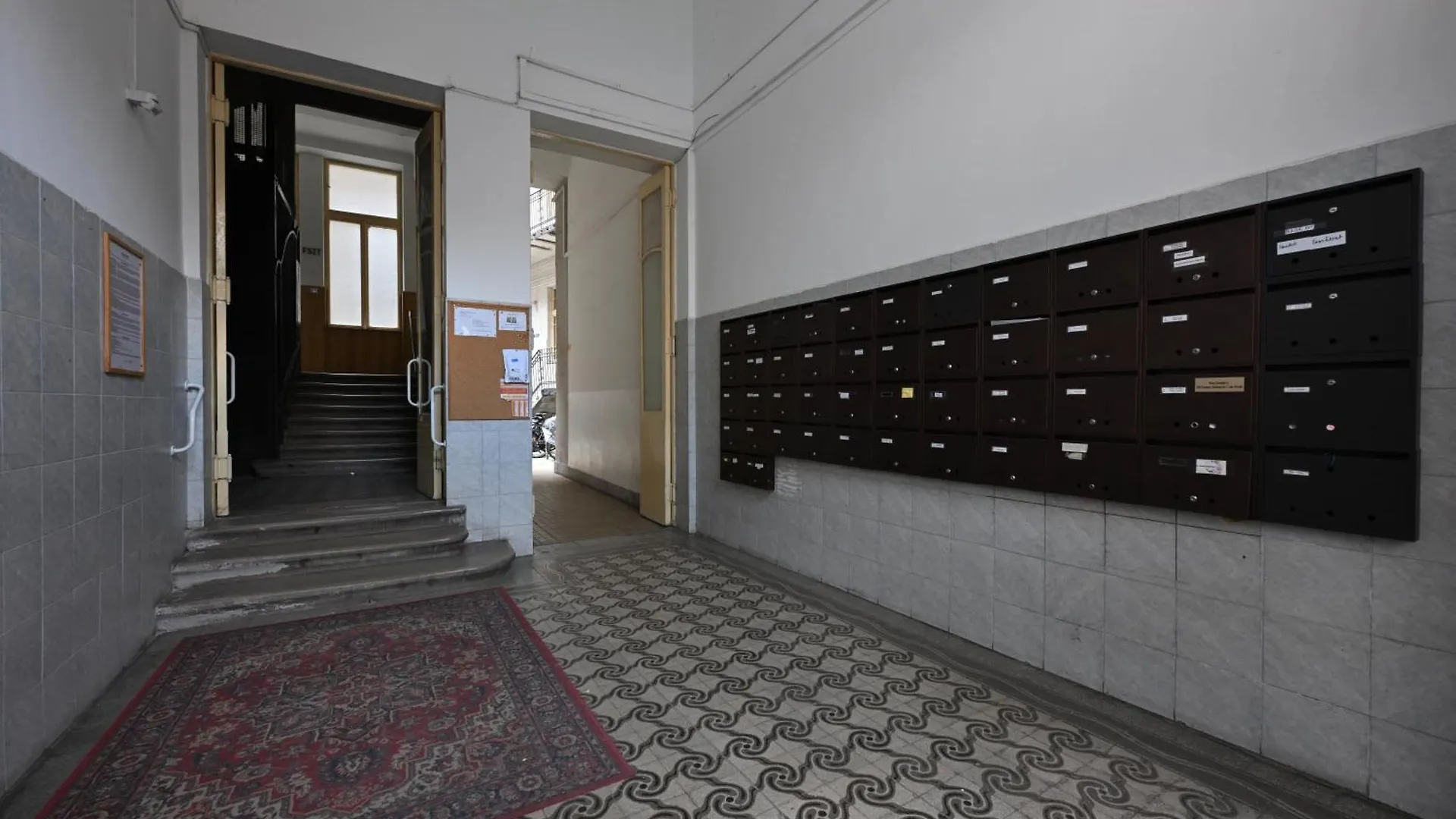 Apartment A Quiet Place In The Heart Of The City Budapest